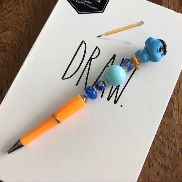 Disney Doorables: The Muppets: Sam The Eagle handmade beaded pen - Picture 2 of 3